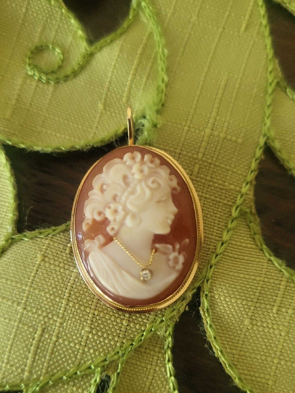 14KT Vintage Carved Shell Cameo Pendant & Pin